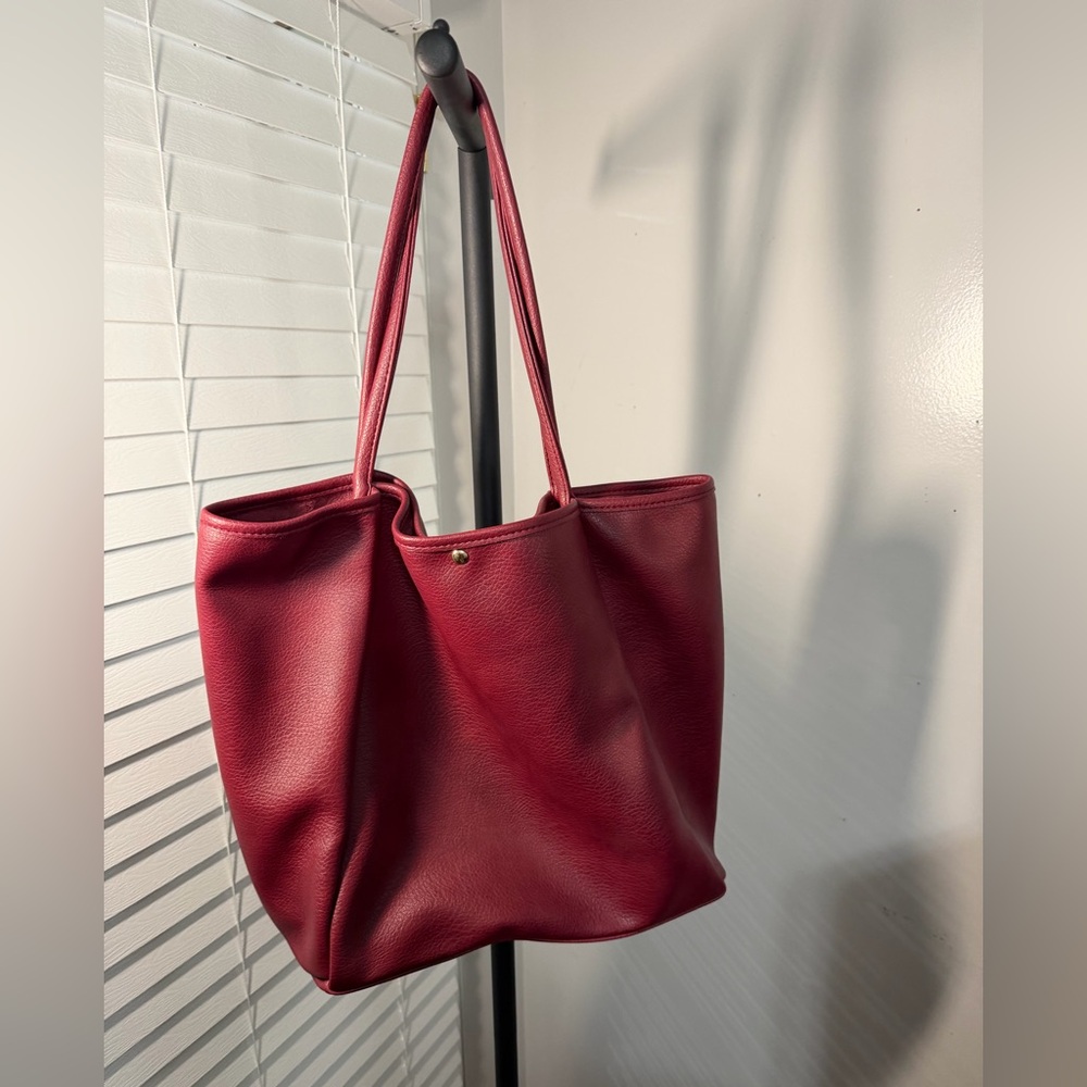Elegant Red Leather Tote Bag